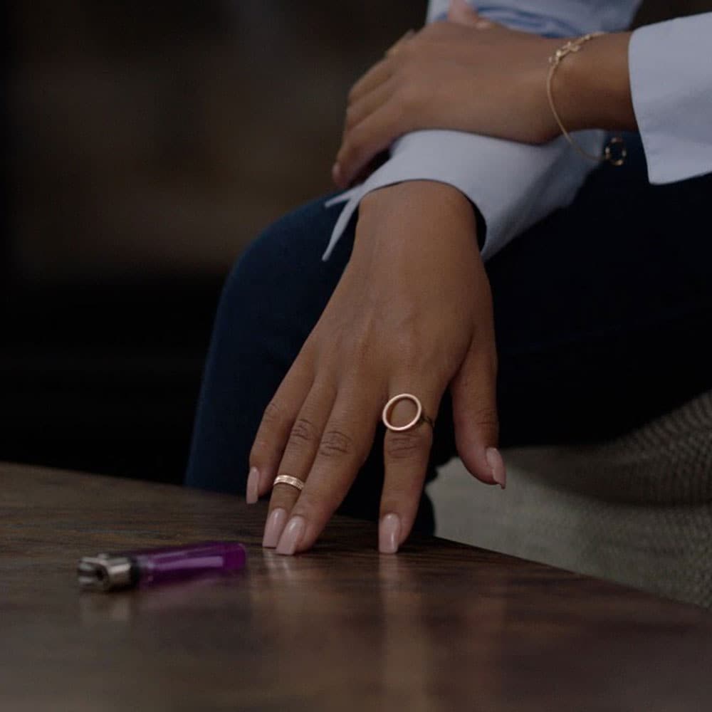 cigarette lighter hands square