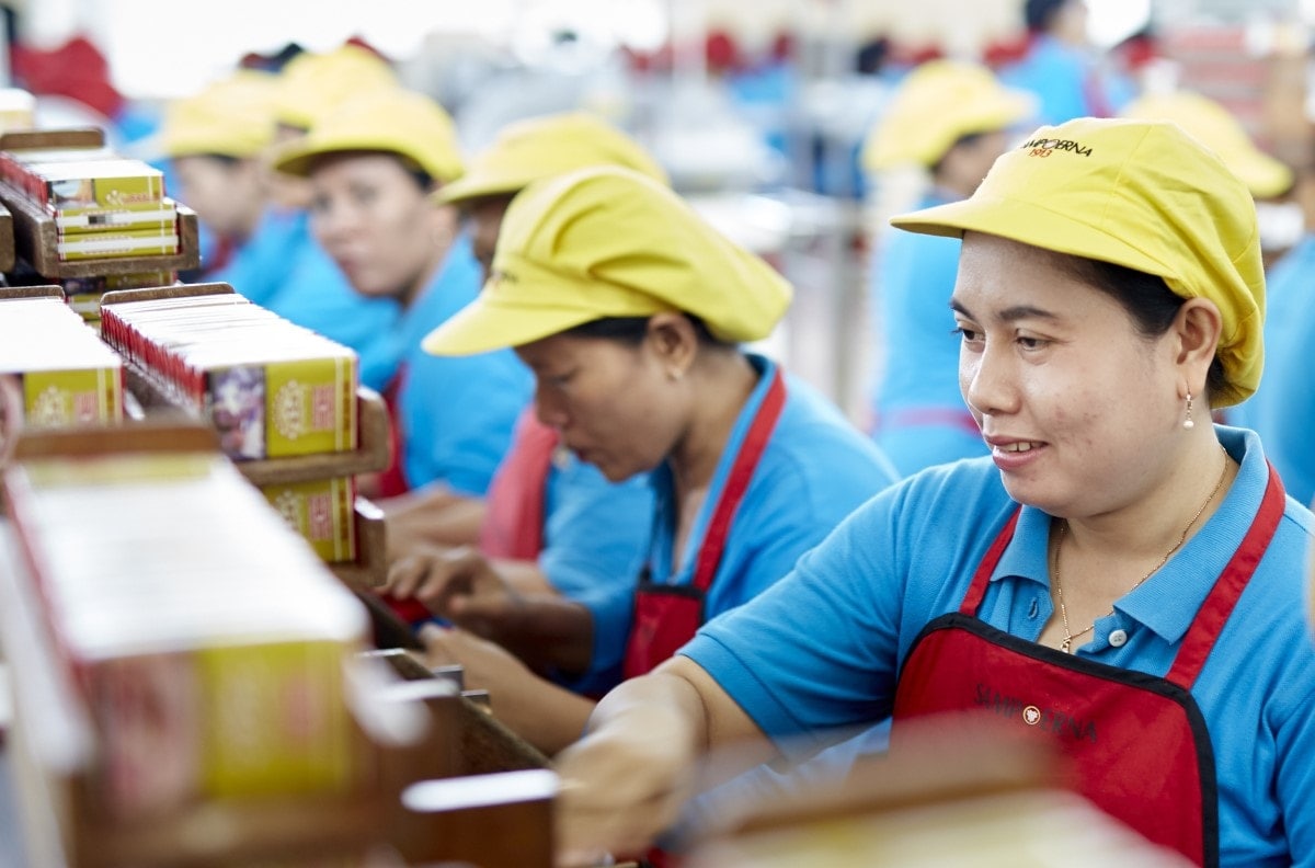 kretek-hand-rollers Indonesia