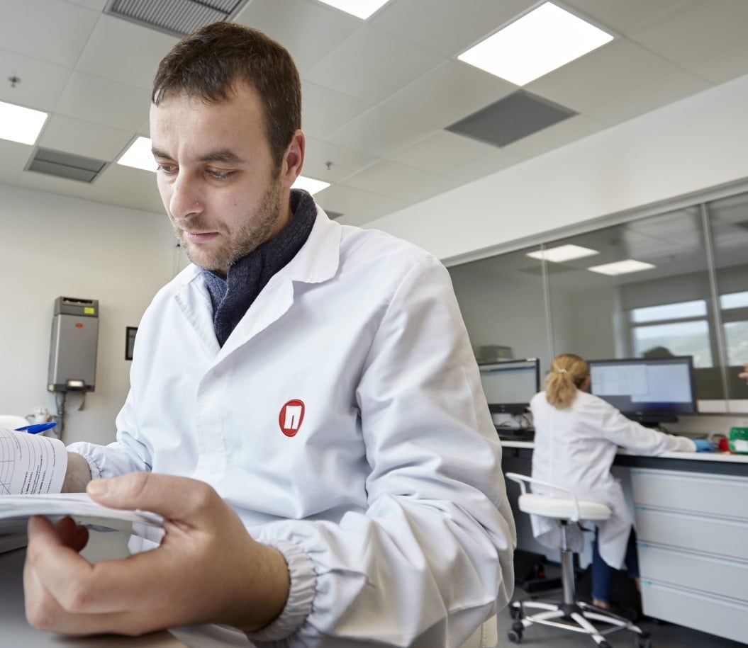 Papastratos lab analyst product health impacts