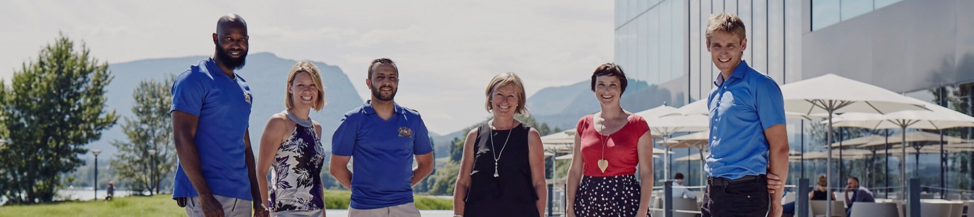 Diverse group of PMI employees 2016 1918x429