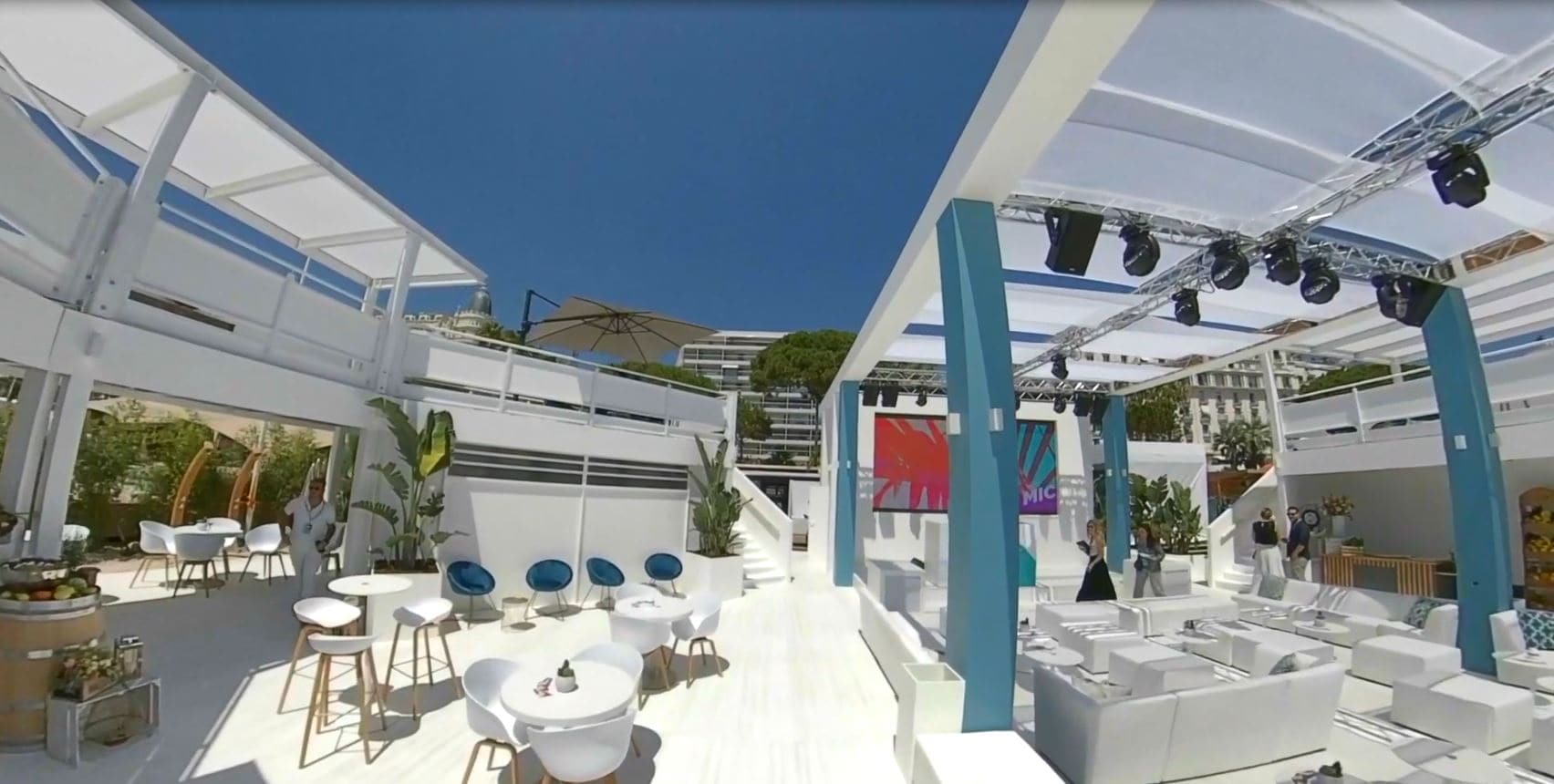 pmi_thumb_cutting_through_the_haze