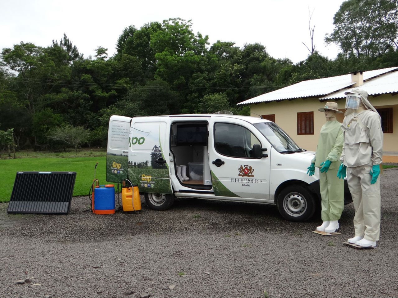 campo-van-with-ppe-equipment
