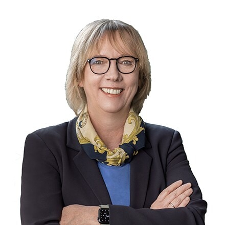 Silke Muenster front outline