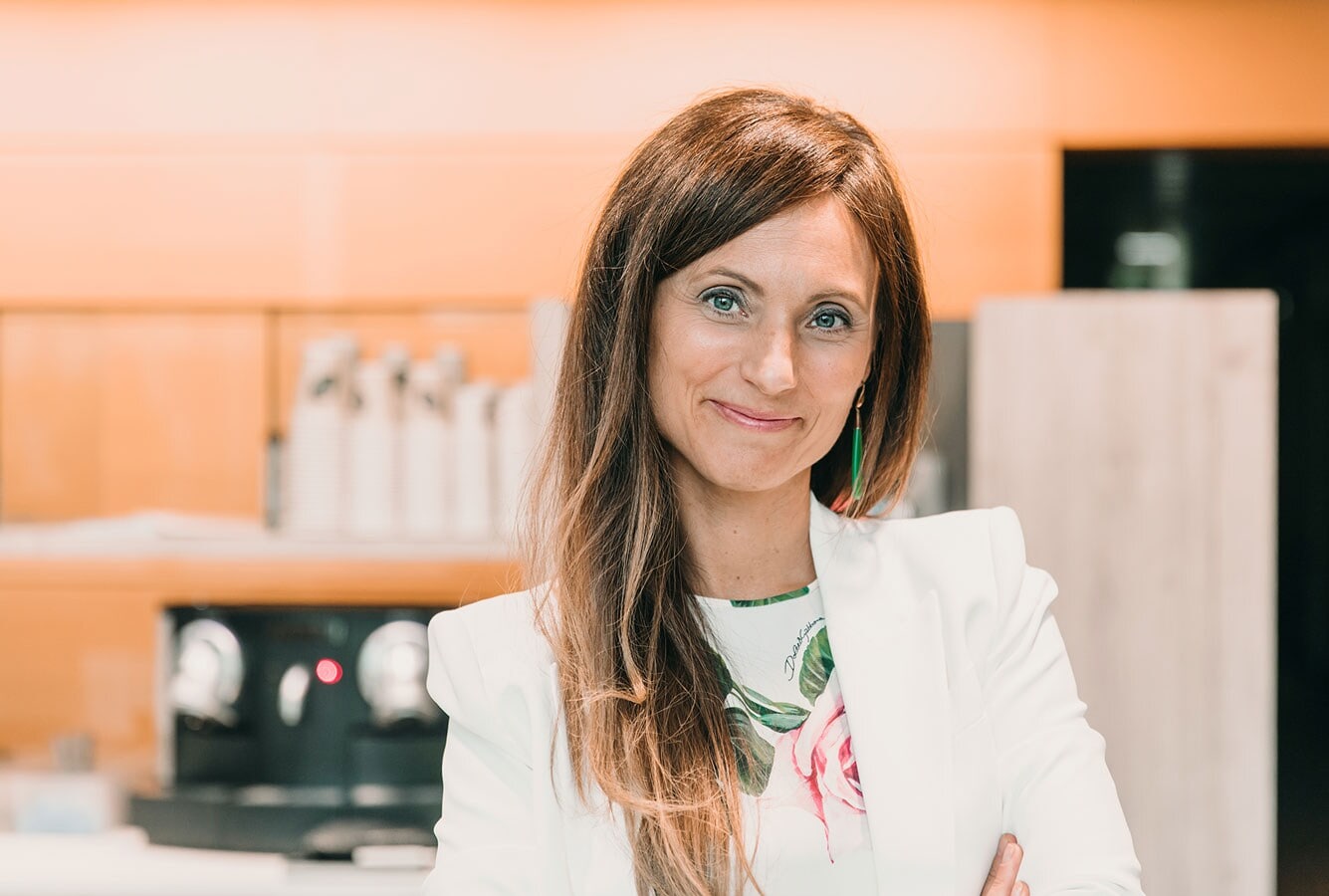 Silvia-Andrade-Edwards-white-blazer-web