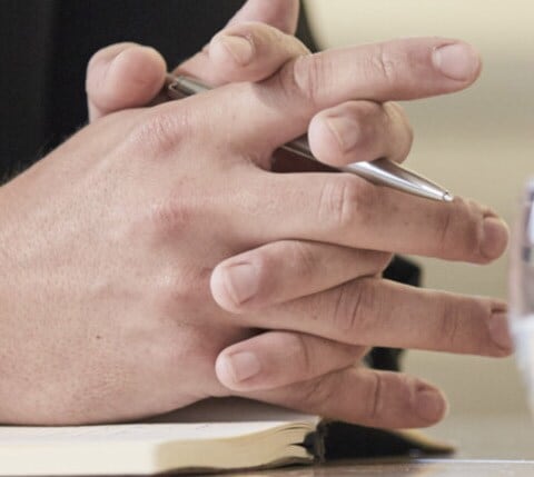 investor_relations_corportate_secretary_1920x429-mobile