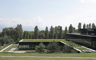The green roof of the Philip Morris International Operations Center in Lausanne.