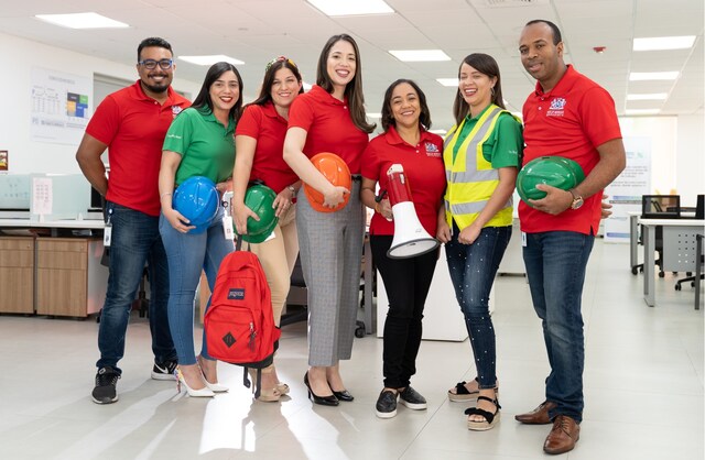employees in group article intro