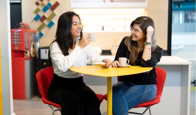 women drinking coffee thumbnail