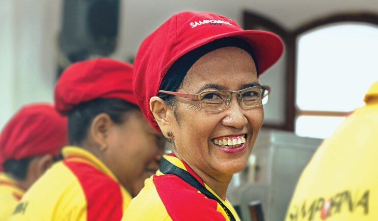 Proud to be sampoerna sampoerna en