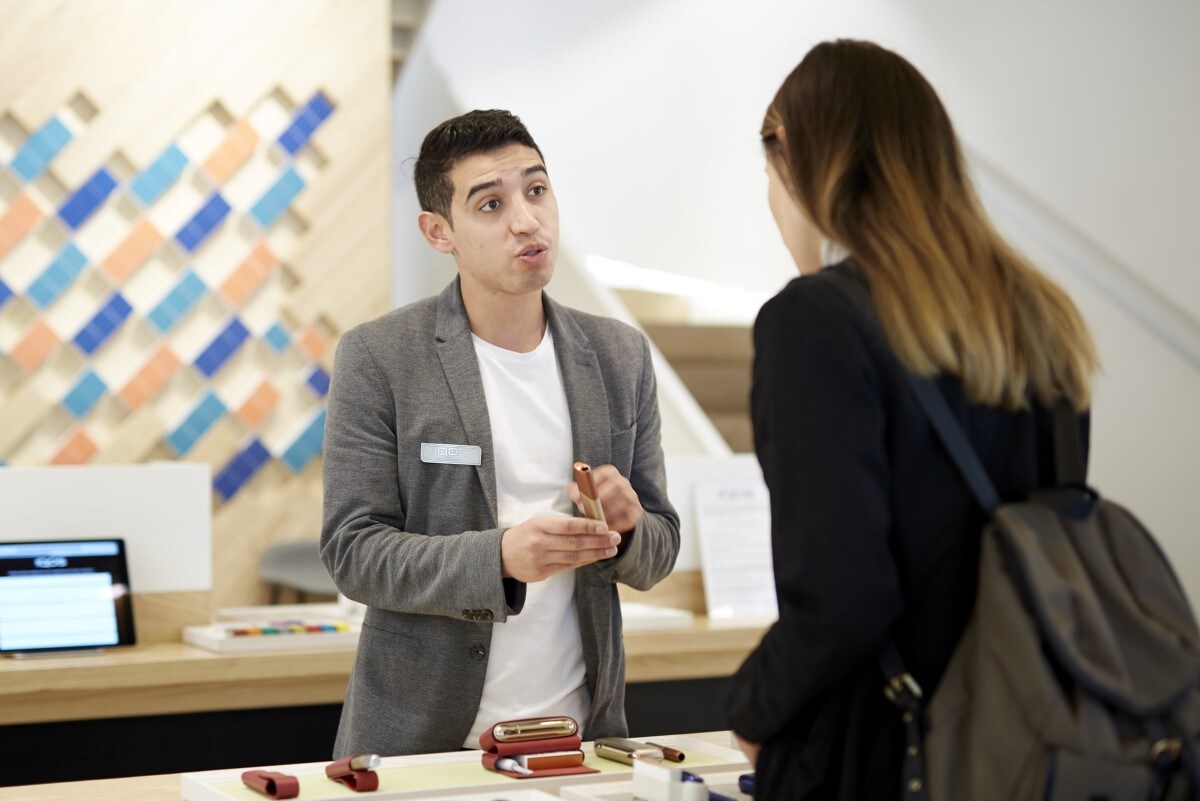 IQOS store Bogota sales rep
