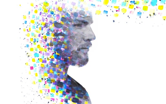1600_1000_man