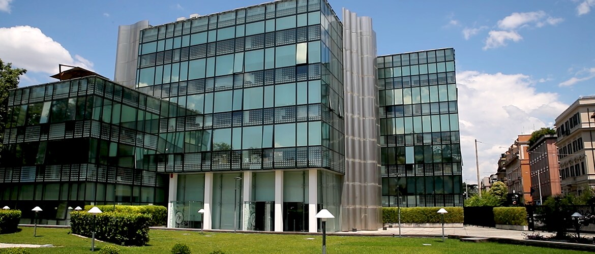 Philip Morris Manufacturing & Technology Bologna S.p.a. Foto Philip Morris in Italia e a Bologna | Philip Morris Italia