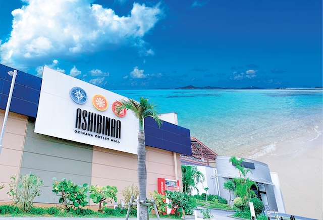 Ashibinaa, okinawa outlet mall