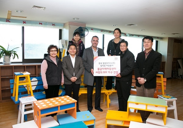 Yangsan-furniture-charity-2012