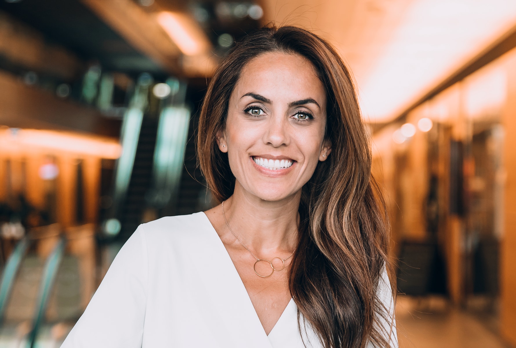 Andreia Fontes office article high